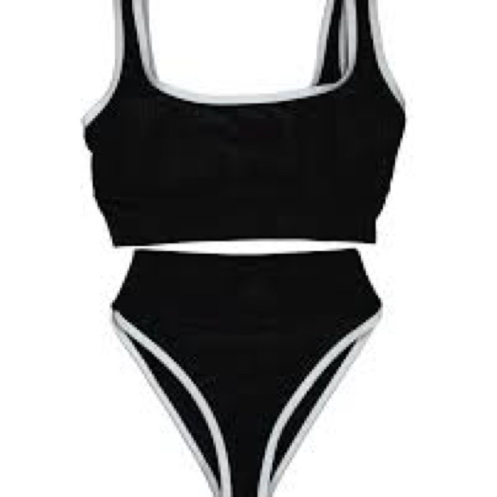 Lainsnow black 2 piece (small too, medium bottom)- like new
